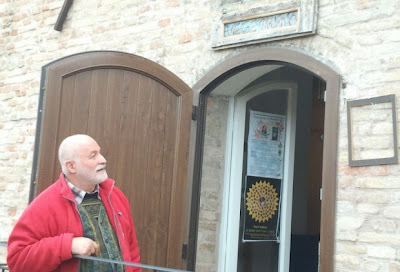 Il Circolo vegetariano VV.TT. che da Calcata (Vt) si è trasferito ...