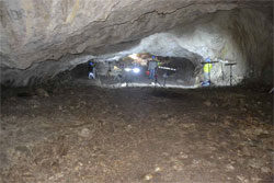 Fondarca 2013-La grotta dal fondo della cavità