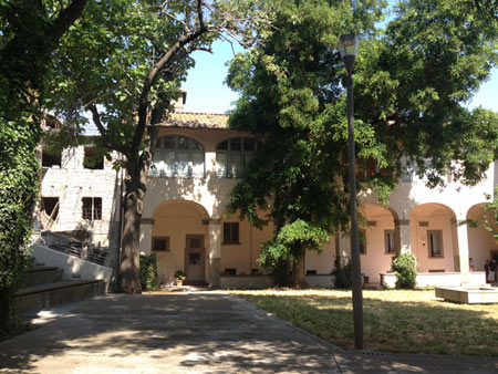 Il complesso Ex Eca, in via della Volta Buia 45